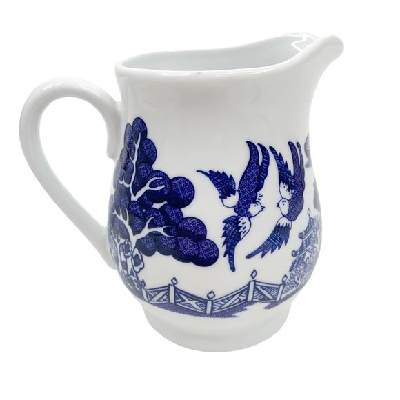 Royal Cuthbertson Creamer Blue Willow Dishwasher Microwave Safe Replacement - Picture 3 of 11